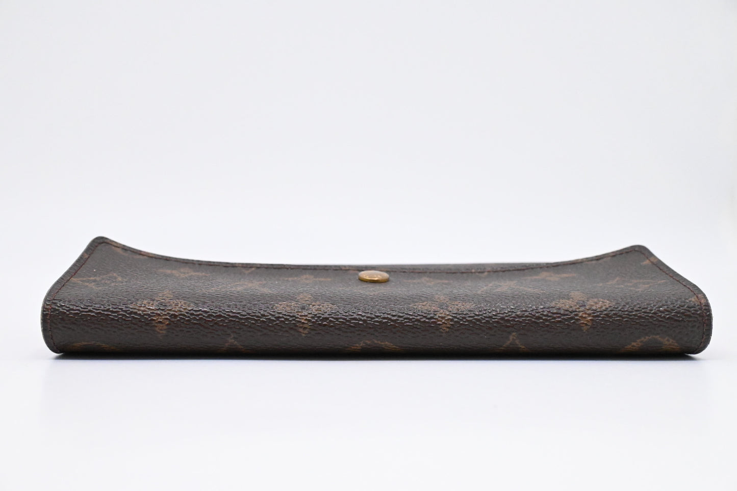 Louis Vuitton International Wallet in Monogram Canvas