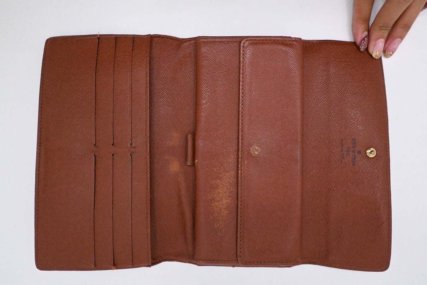 Louis Vuitton International Wallet in Monogram Canvas