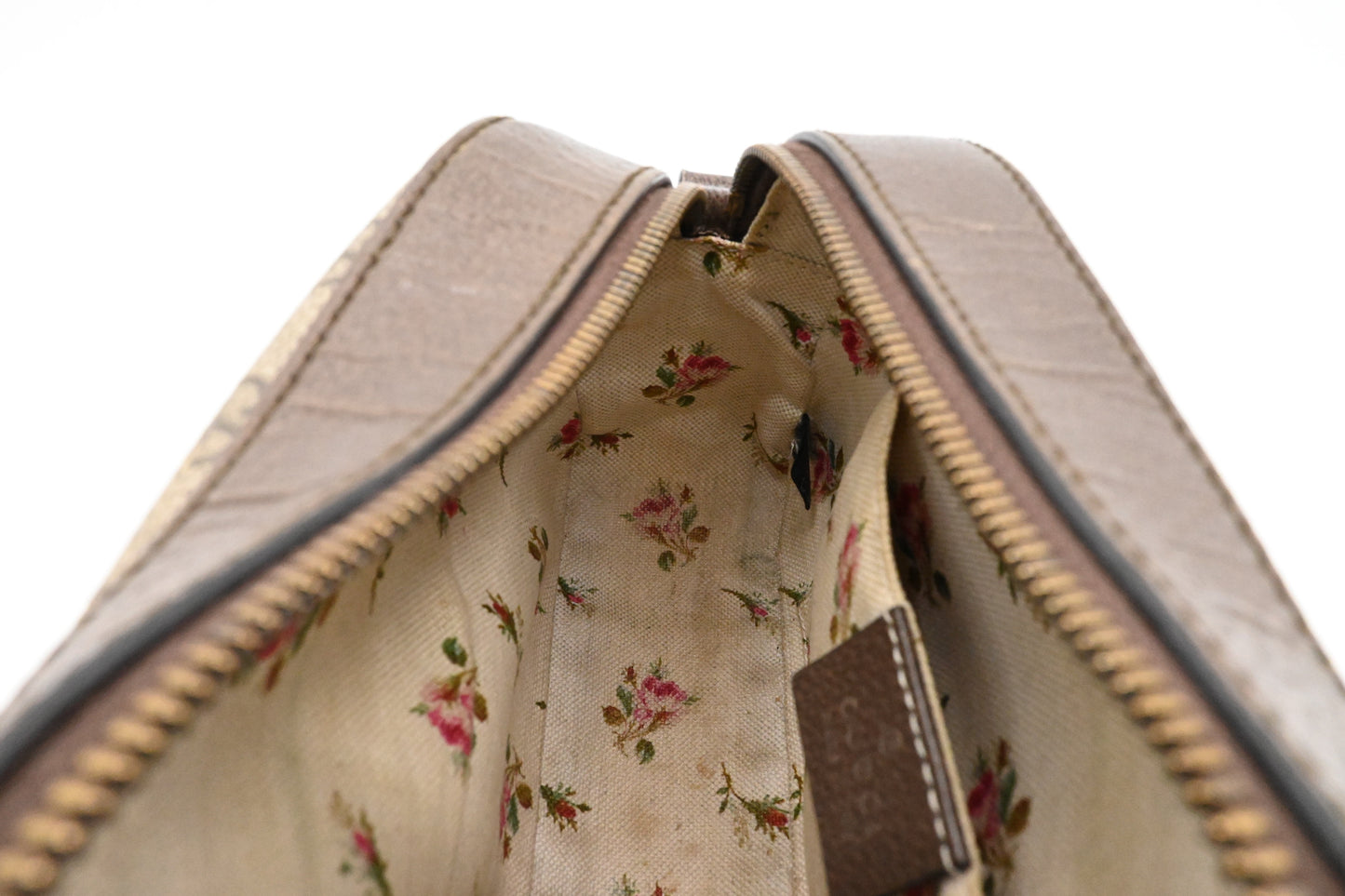 Gucci Neo Vintage Camera Bag in GG Supreme Canvas