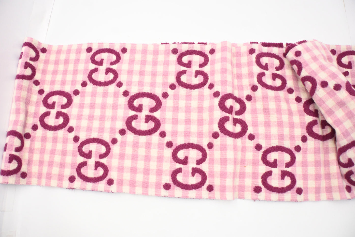 Gucci Scarf in Pink Checked Wool
