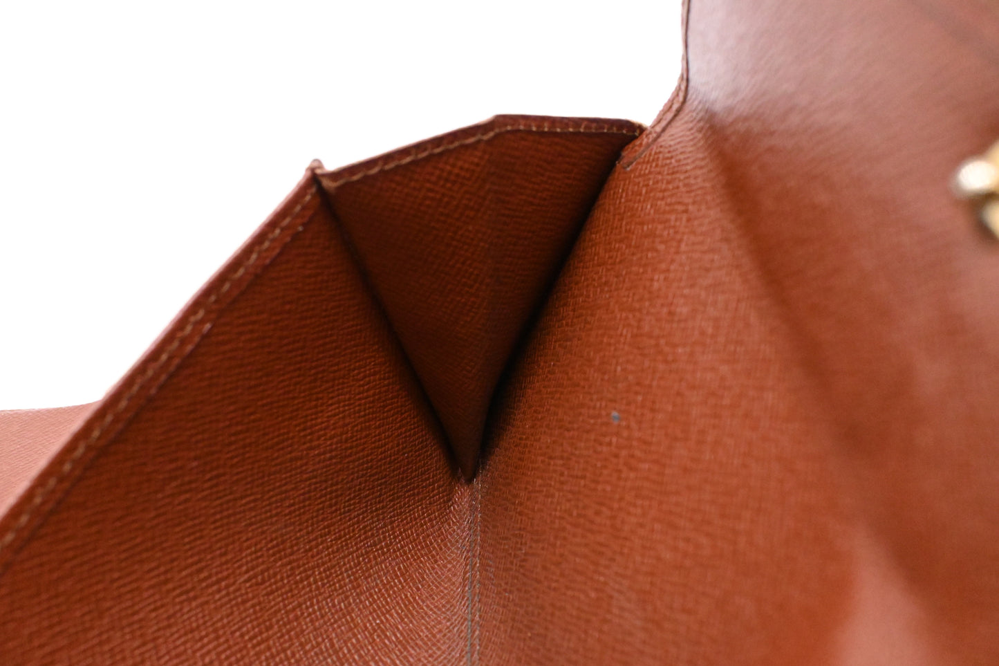 Louis Vuitton International Wallet in Monogram Canvas