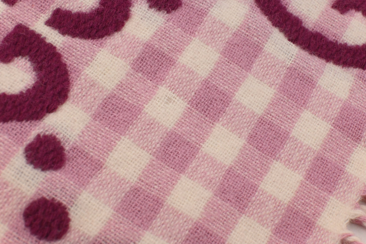 Gucci Scarf in Pink Checked Wool