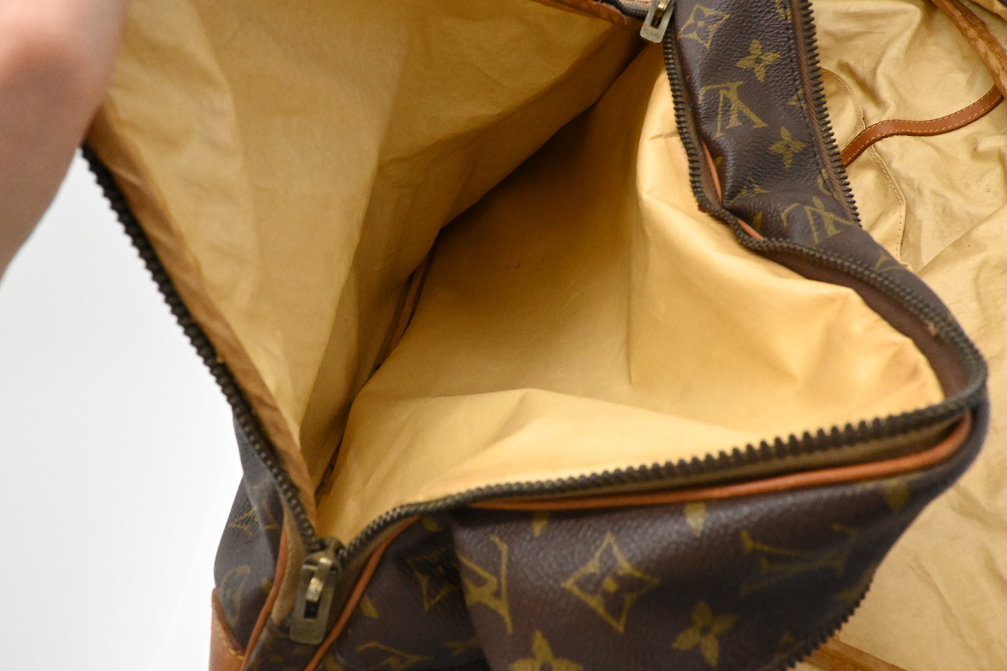 Louis Vuitton Sac Tennis in Monogram Canvas