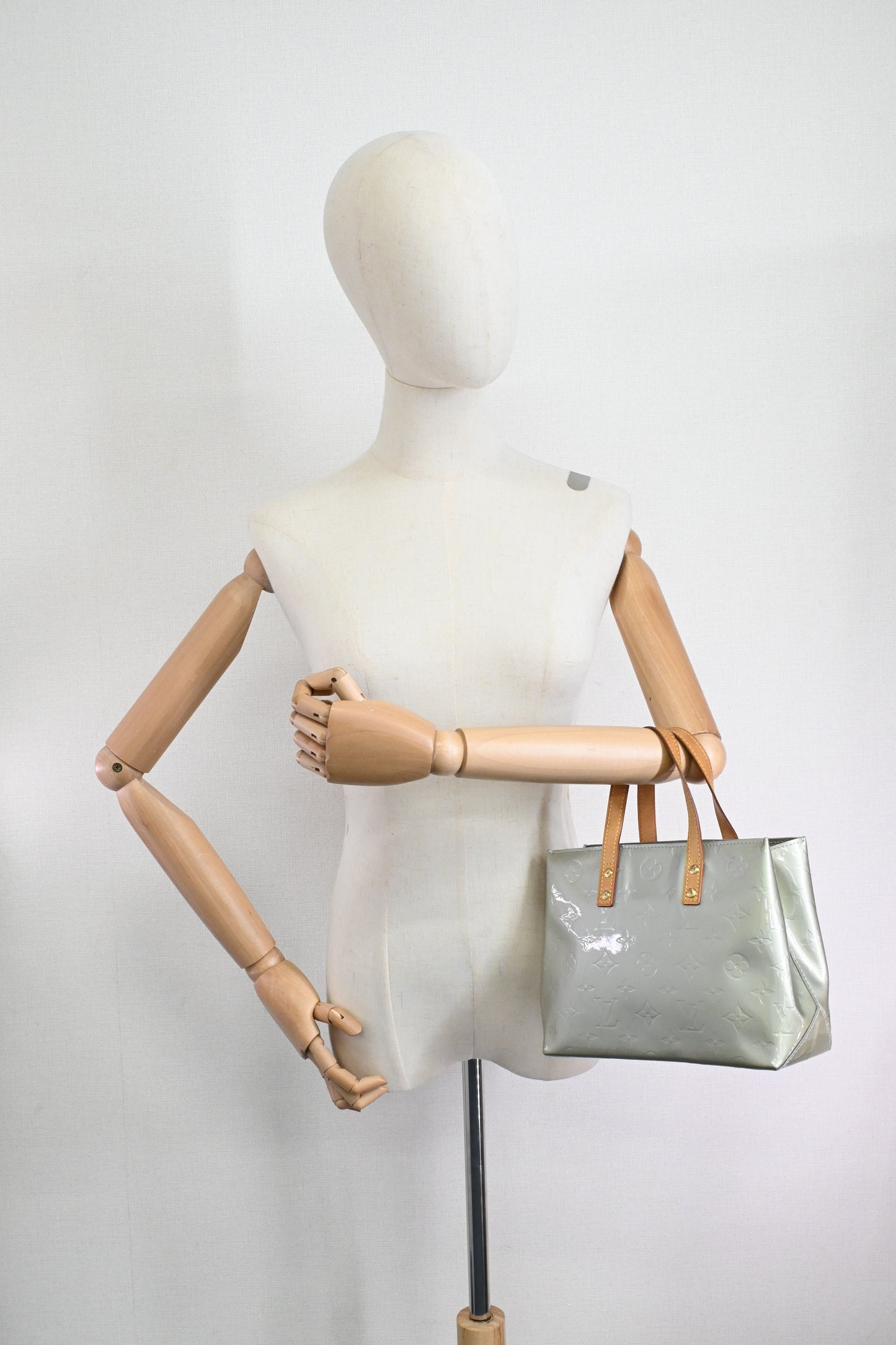 Louis Vuitton Reade PM in Light Blue Vernis Leather