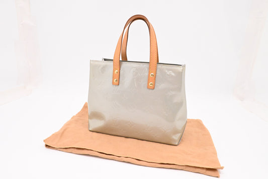 Louis Vuitton Reade PM in Light Blue Vernis Leather