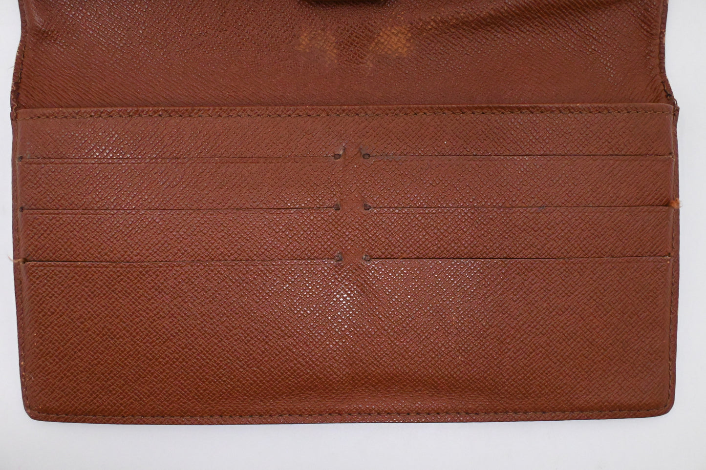 Louis Vuitton International Wallet in Monogram Canvas