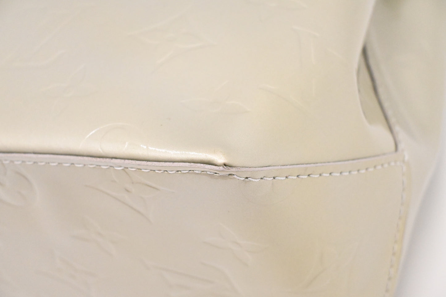 Louis Vuitton Reade PM in Light Blue Vernis Leather