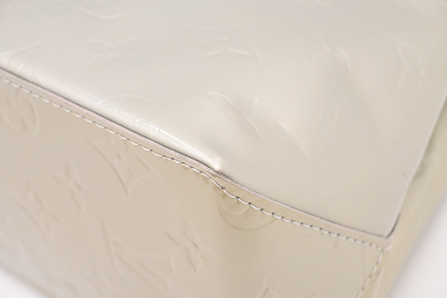 Louis Vuitton Reade PM in Light Blue Vernis Leather