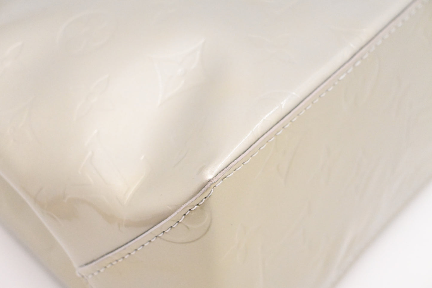 Louis Vuitton Reade PM in Light Blue Vernis Leather