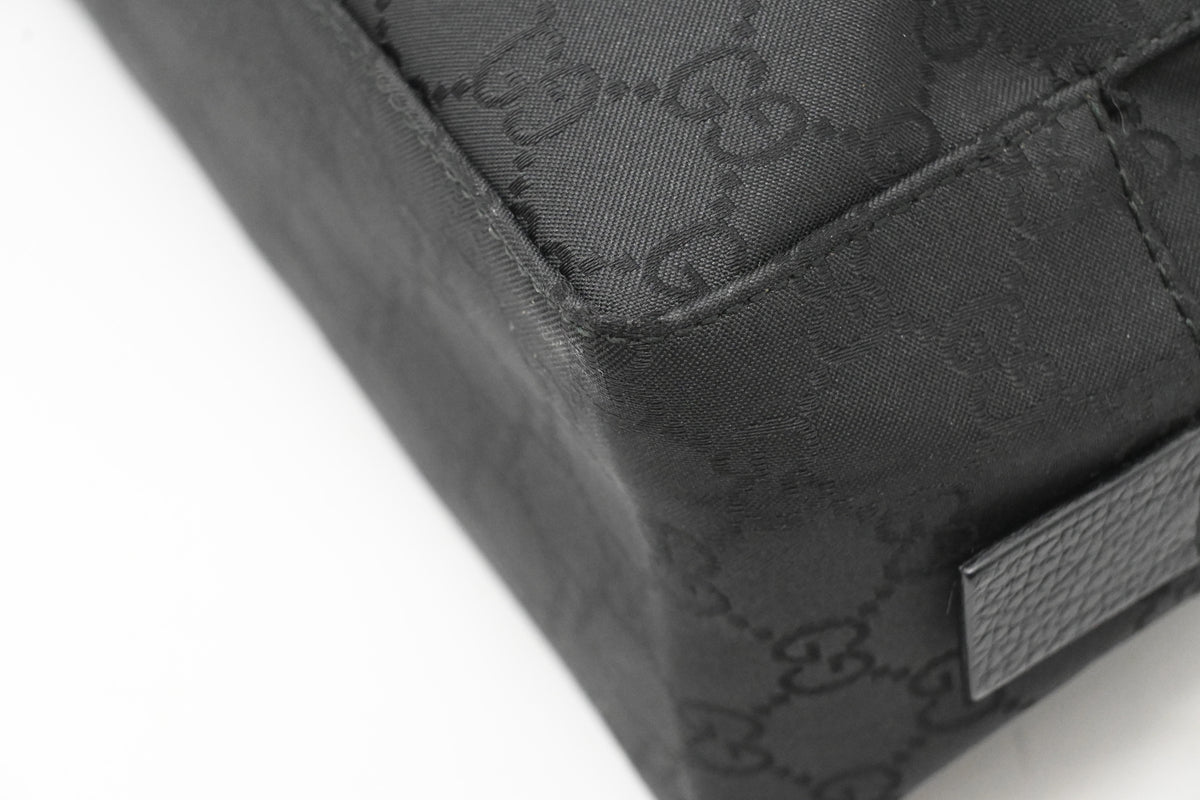 Gucci Pouch in Black Canvas