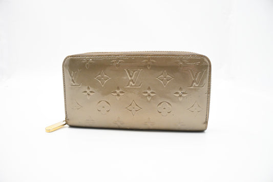 Louis Vuitton Zippy Wallet in Bronze Vernis Leather