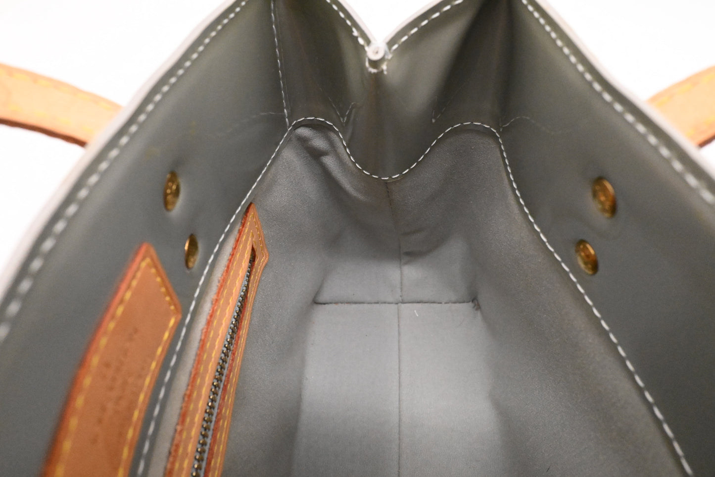 Louis Vuitton Reade PM in Light Blue Vernis Leather