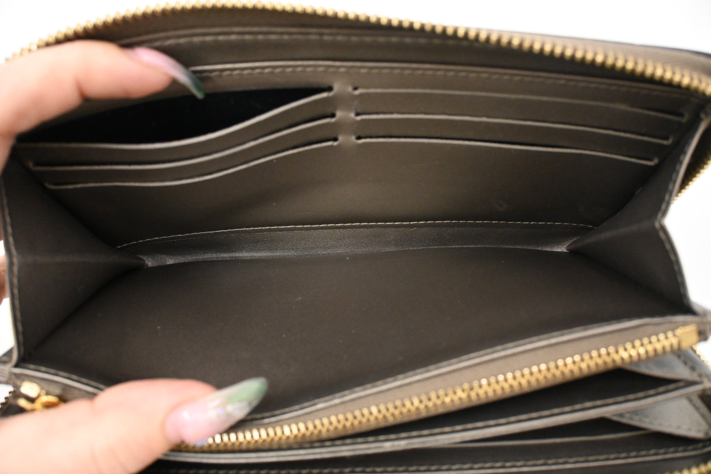 Louis Vuitton Zippy Wallet in Bronze Vernis Leather