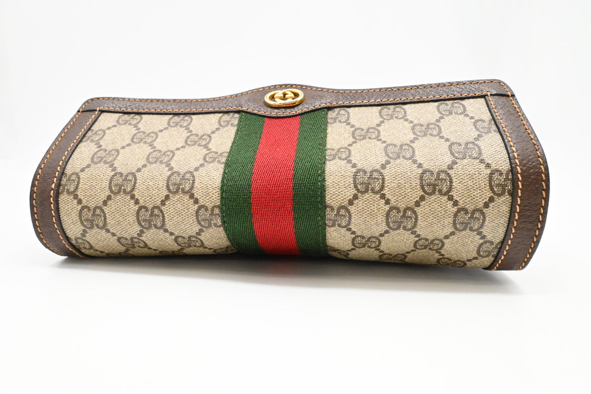 Gucci Clutch in GG Supreme Canvas