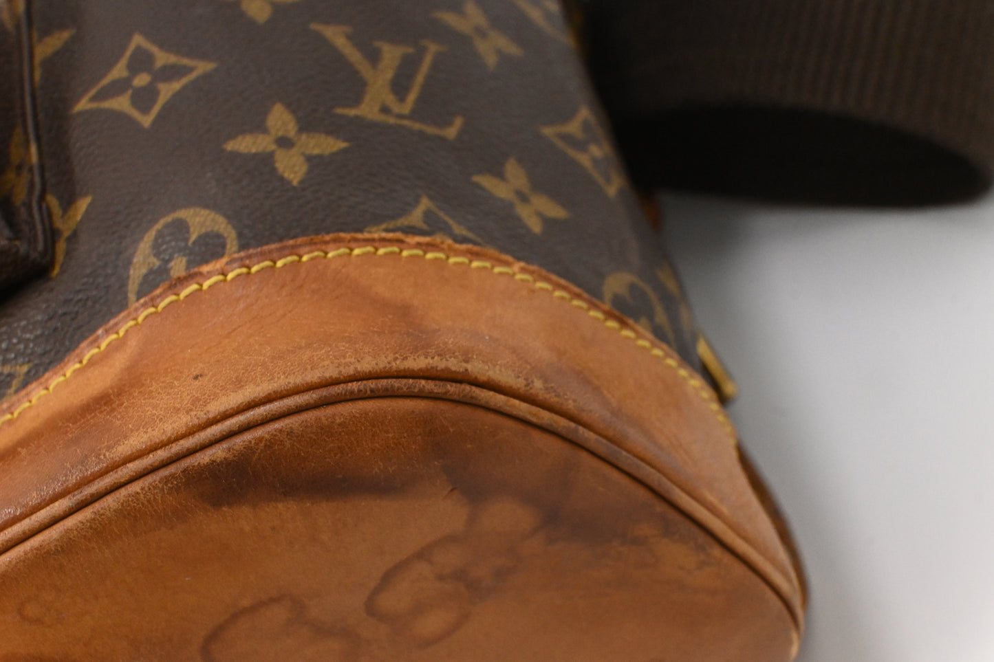 Louis Vuitton Montsouris GM in Monogram Canvas