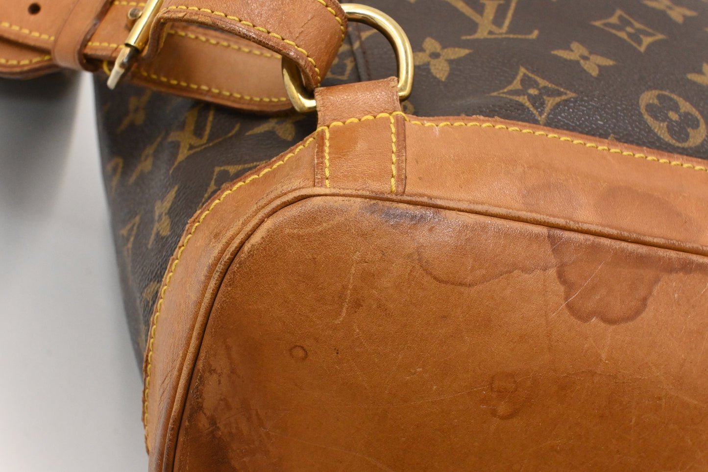 Louis Vuitton Montsouris GM in Monogram Canvas