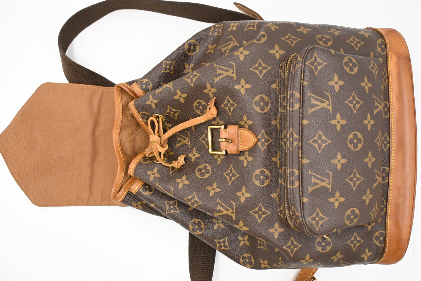 Louis Vuitton Montsouris GM in Monogram Canvas