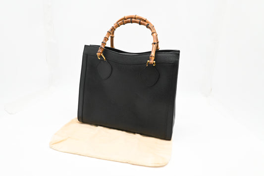 Gucci Medium Diana in Black Leather