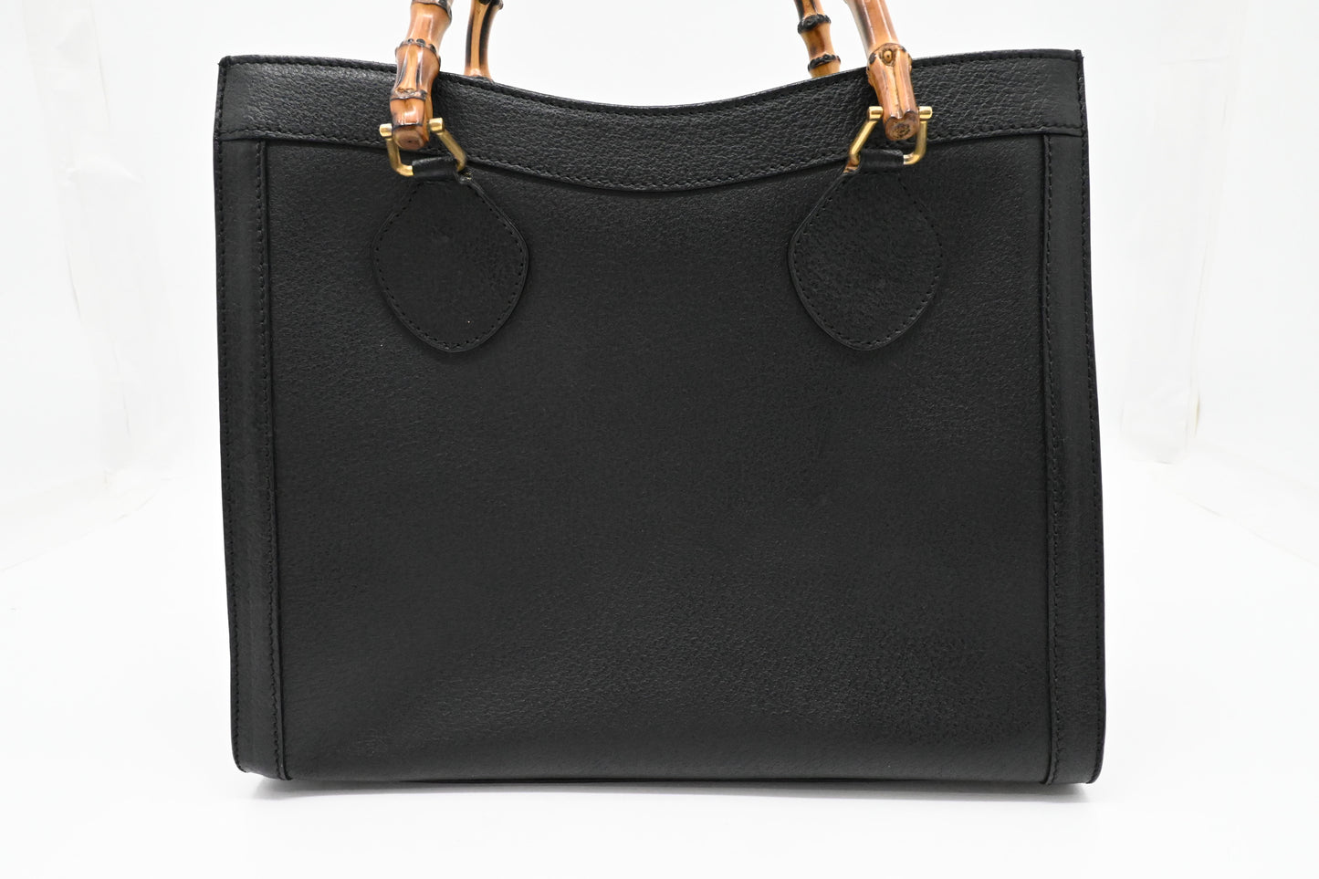 Gucci Medium Diana in Black Leather