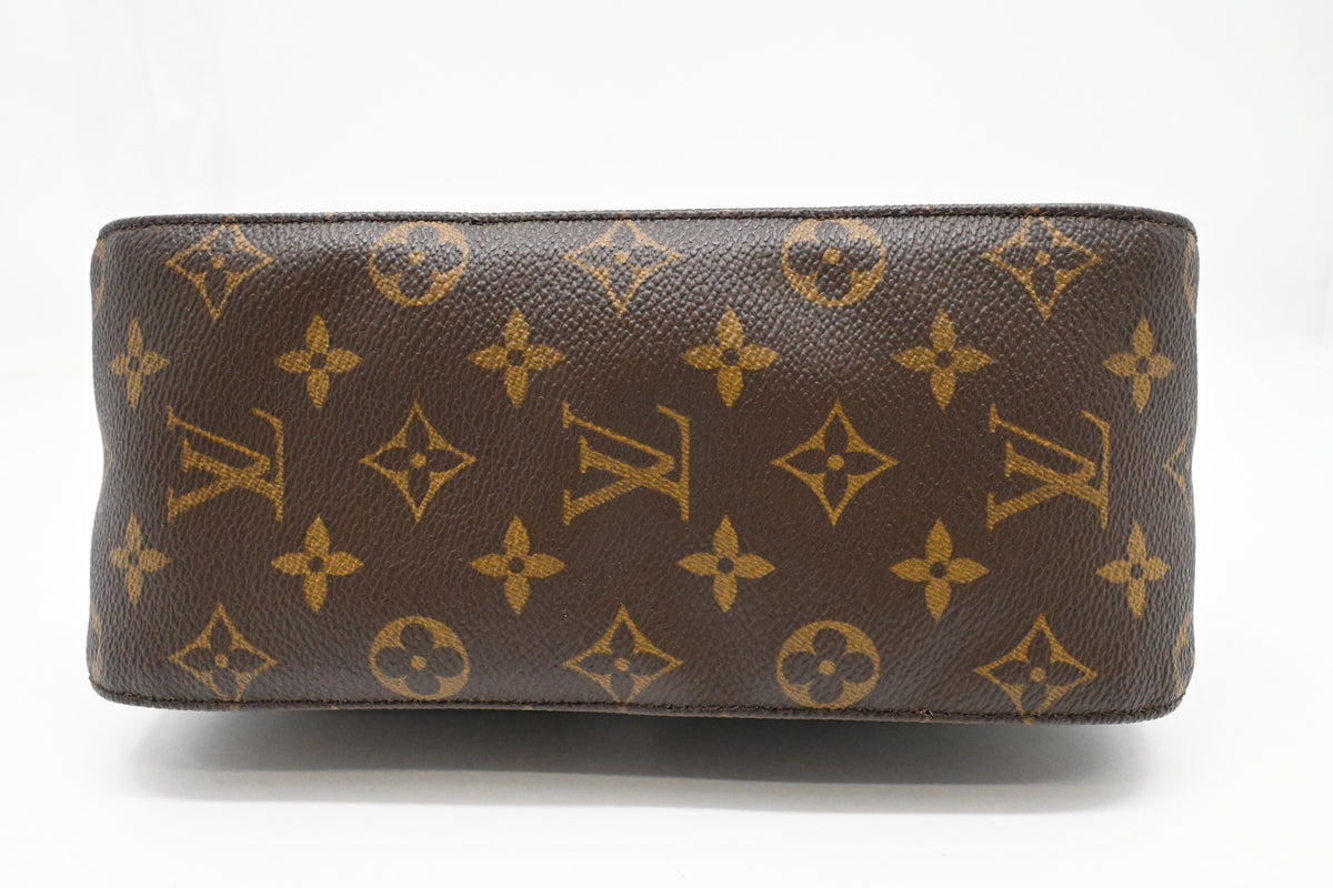 Louis Vuitton Looping MM in Monogram Canvas