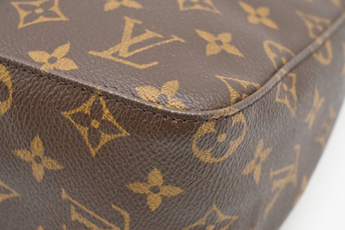 Louis Vuitton Looping MM in Monogram Canvas