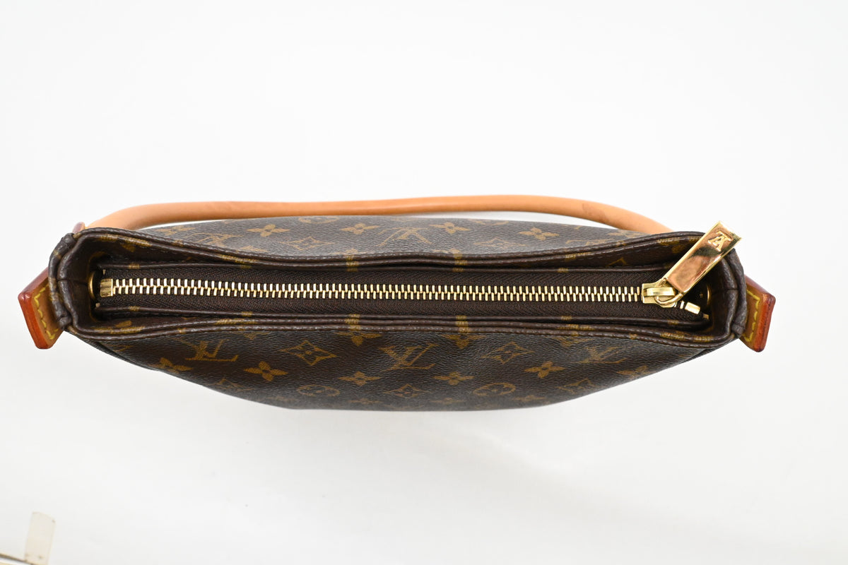 Louis Vuitton Looping MM in Monogram Canvas