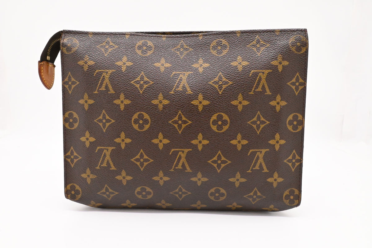 Louis Vuitton Toiletry 26 in Monogram Canvas