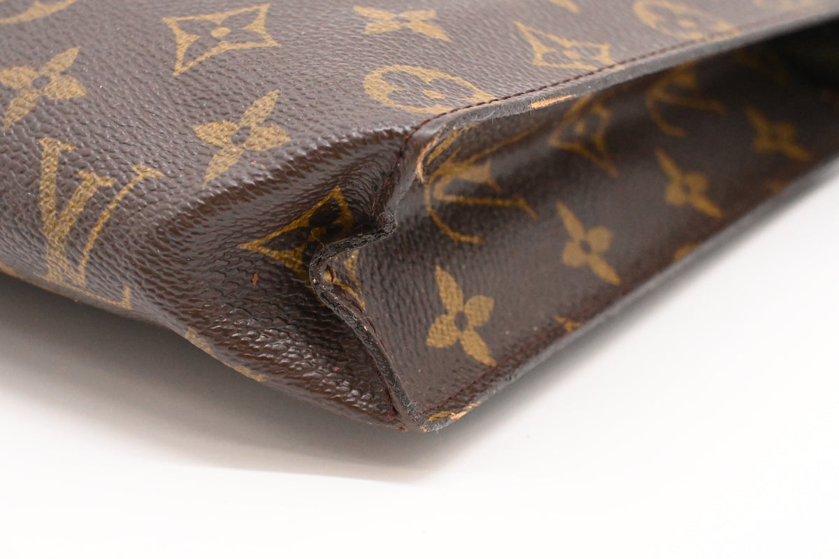 Louis Vuitton Toiletry 26 in Monogram Canvas