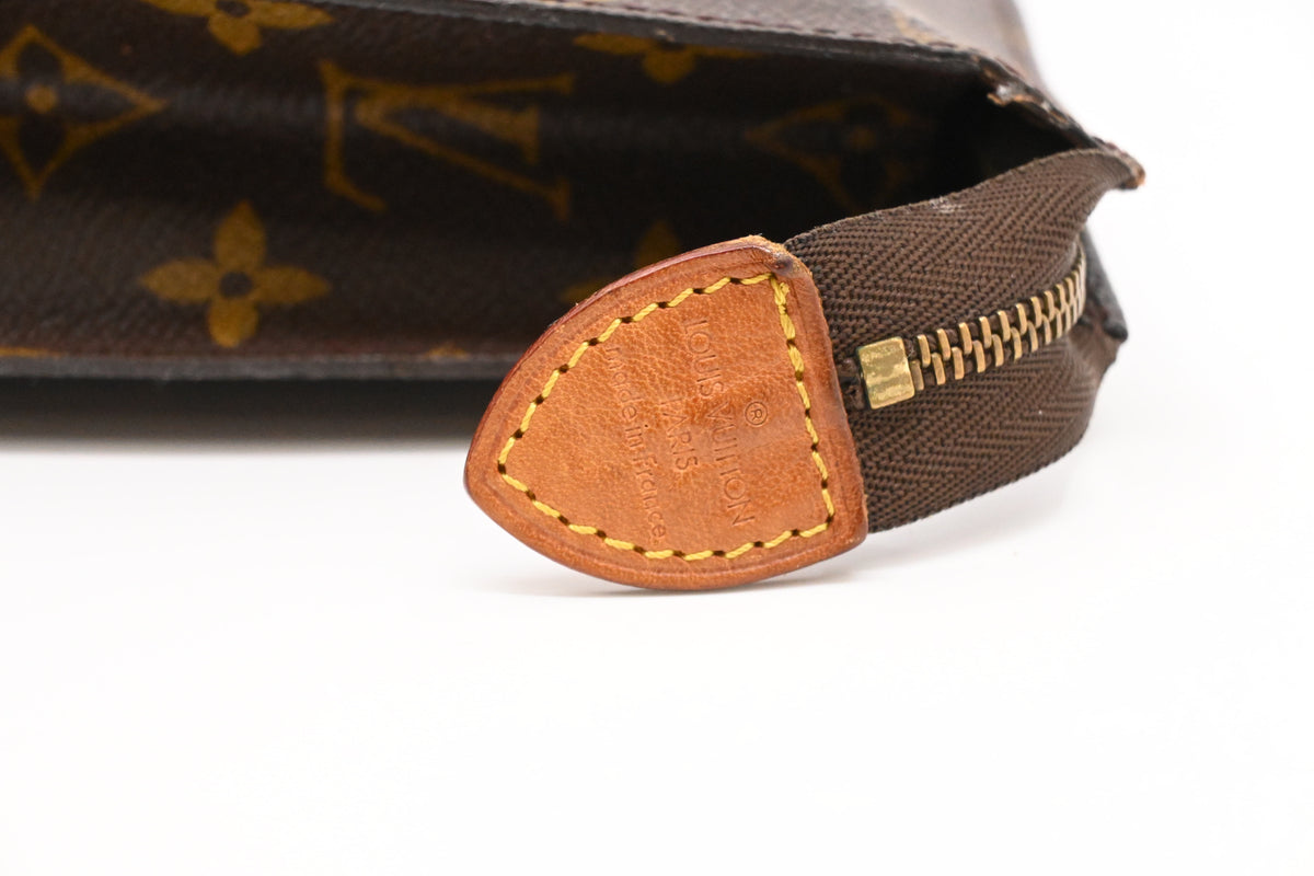 Louis Vuitton Toiletry 26 in Monogram Canvas