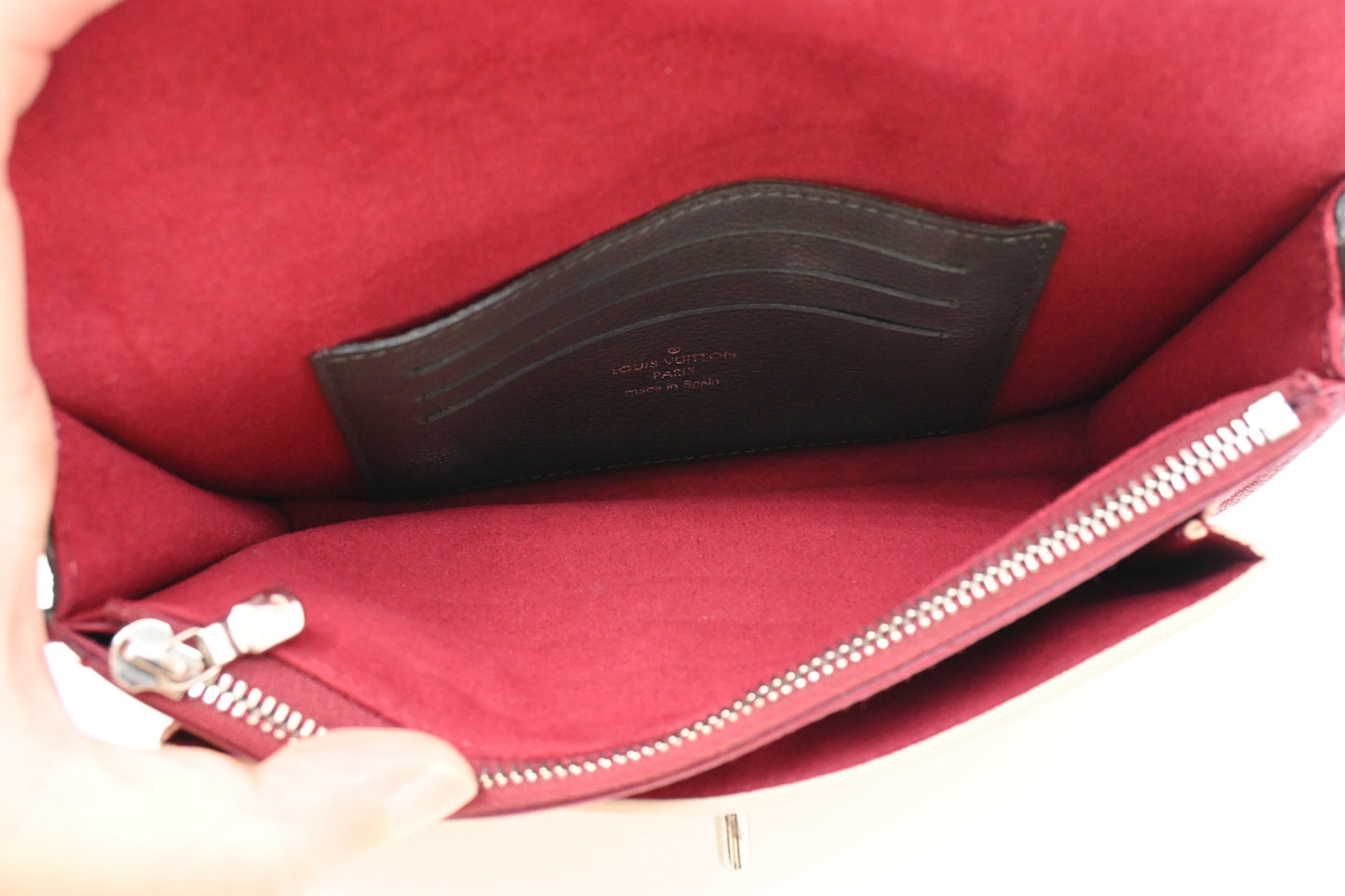 Louis Vuitton MyLockMe Chain Pochette in Pivoine Leather