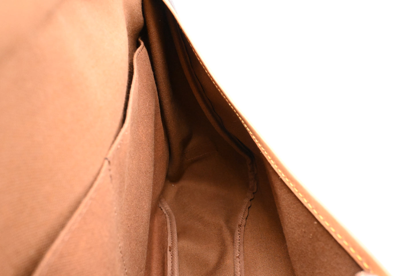 Louis Vuitton Saumur 35 in Monogram Canvas