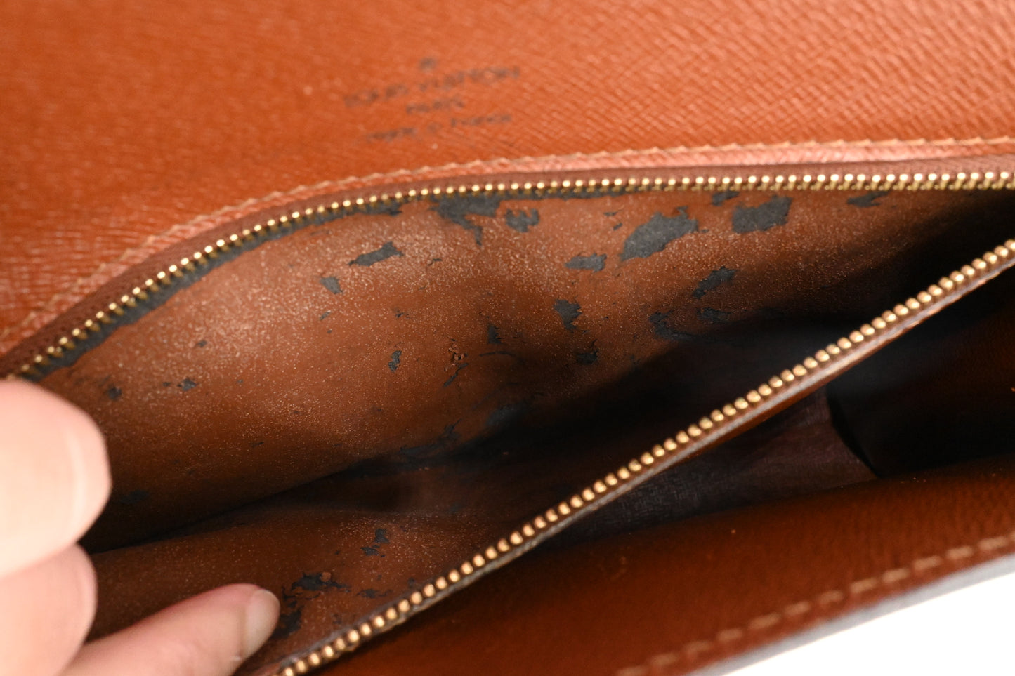 Louis Vuitton Monceau in Monogram Canvas