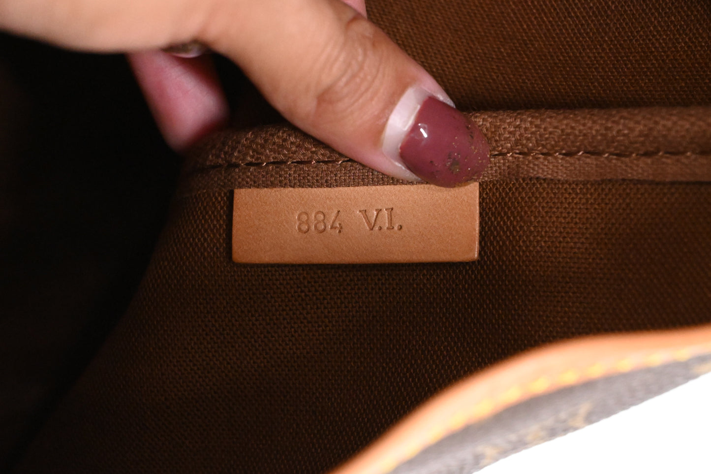 Louis Vuitton Saumur 35 in Monogram Canvas