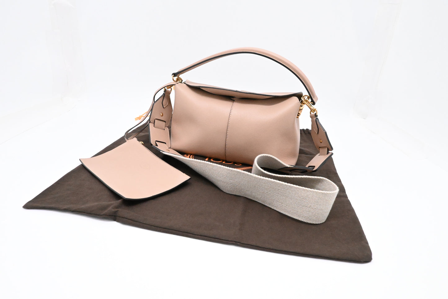 Tod's T Case Shoulder Bag in Beige Leather