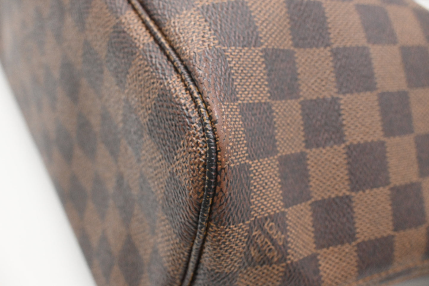 Louis Vuitton Neverfull PM in Damier Ebene Canvas