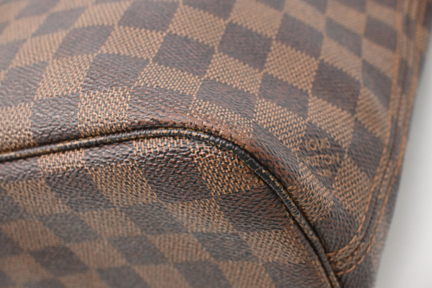 Louis Vuitton Neverfull PM in Damier Ebene Canvas