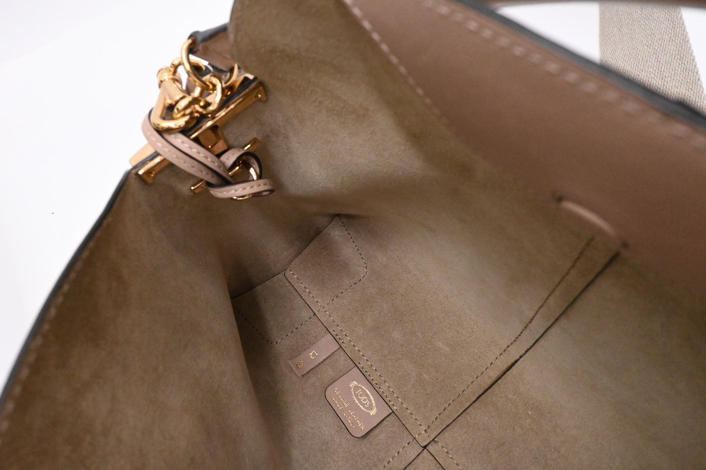 Tod's T Case Shoulder Bag in Beige Leather