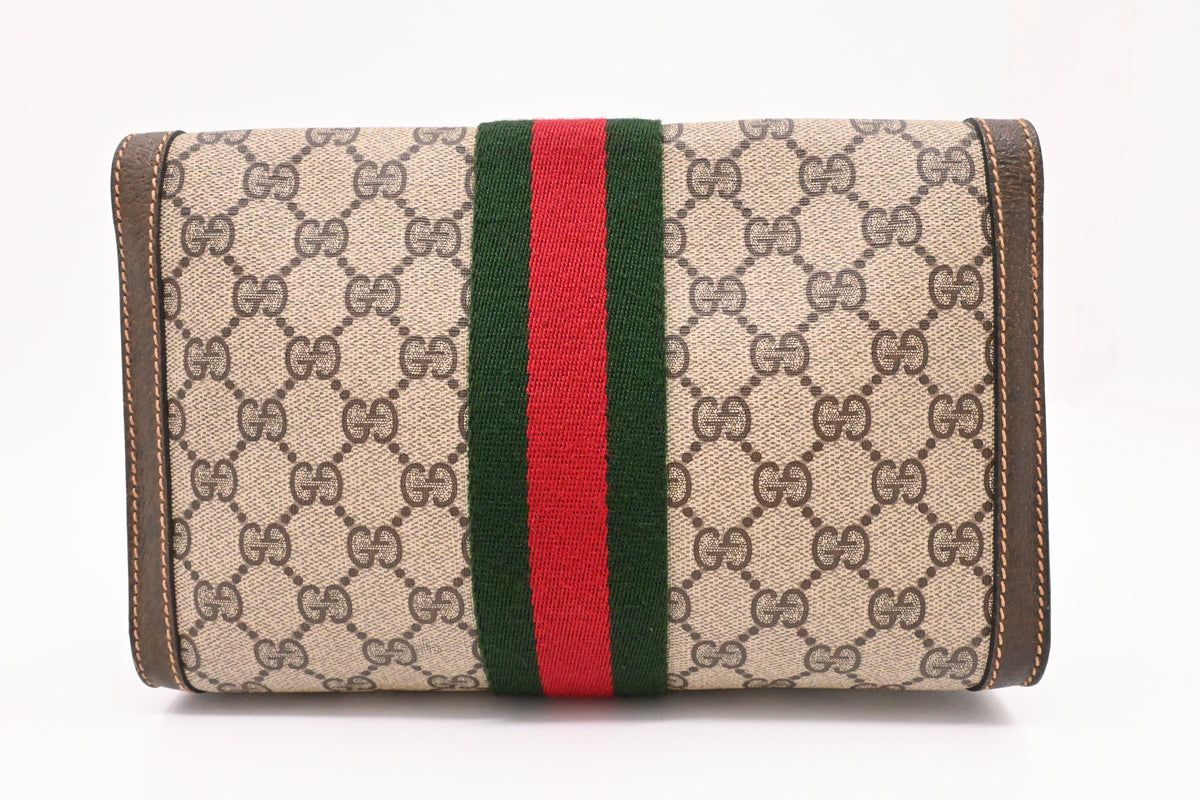 Gucci Clutch in GG Supreme Canvas