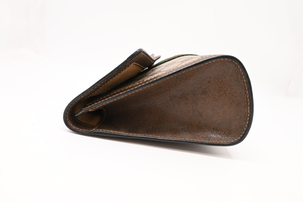 Gucci Clutch in GG Supreme Canvas