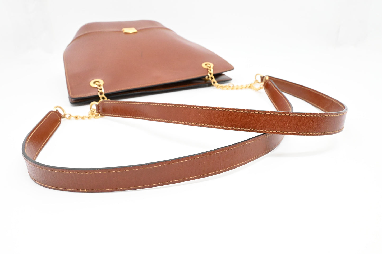 Bally Chain Shoulder Bag in Brown Leather