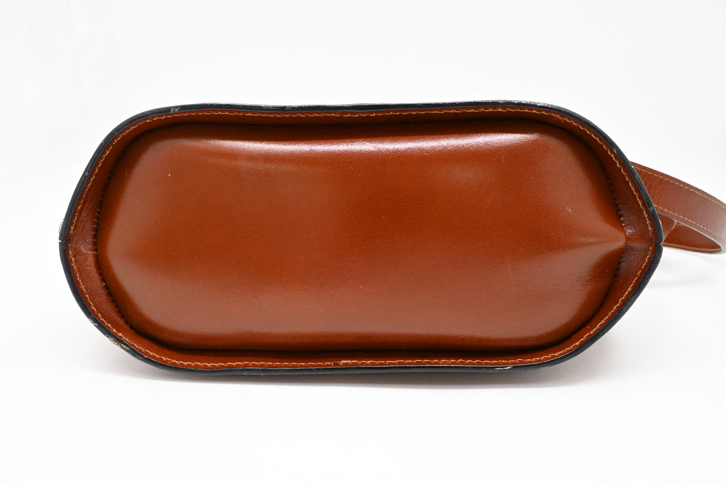 Bally Chain Shoulder Bag in Brown Leather