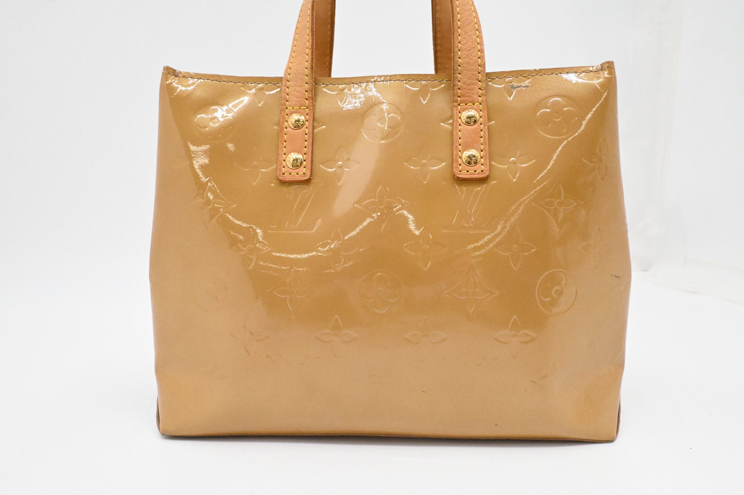 Louis Vuitton Reade PM in Dark Beige Vernis