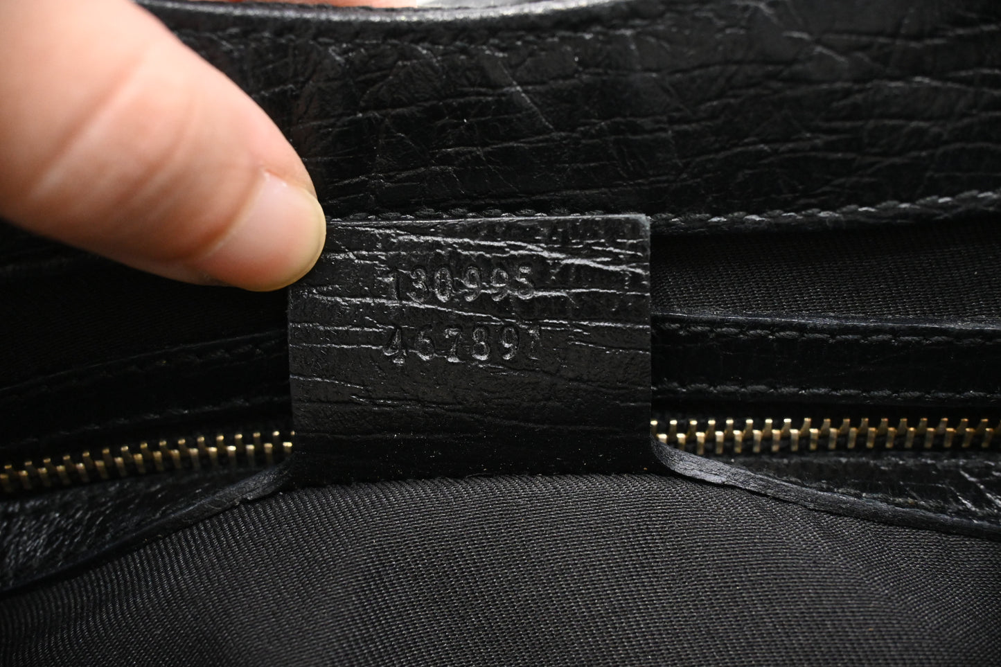 Gucci Junco Shoulder Bag in Black GG Canvas