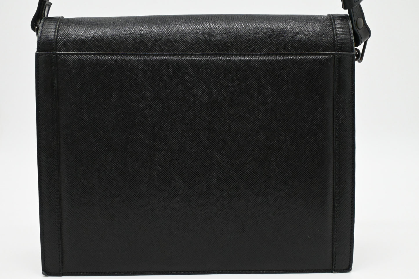 YSL Saint Laurent Shoulder Bag in Black Leather