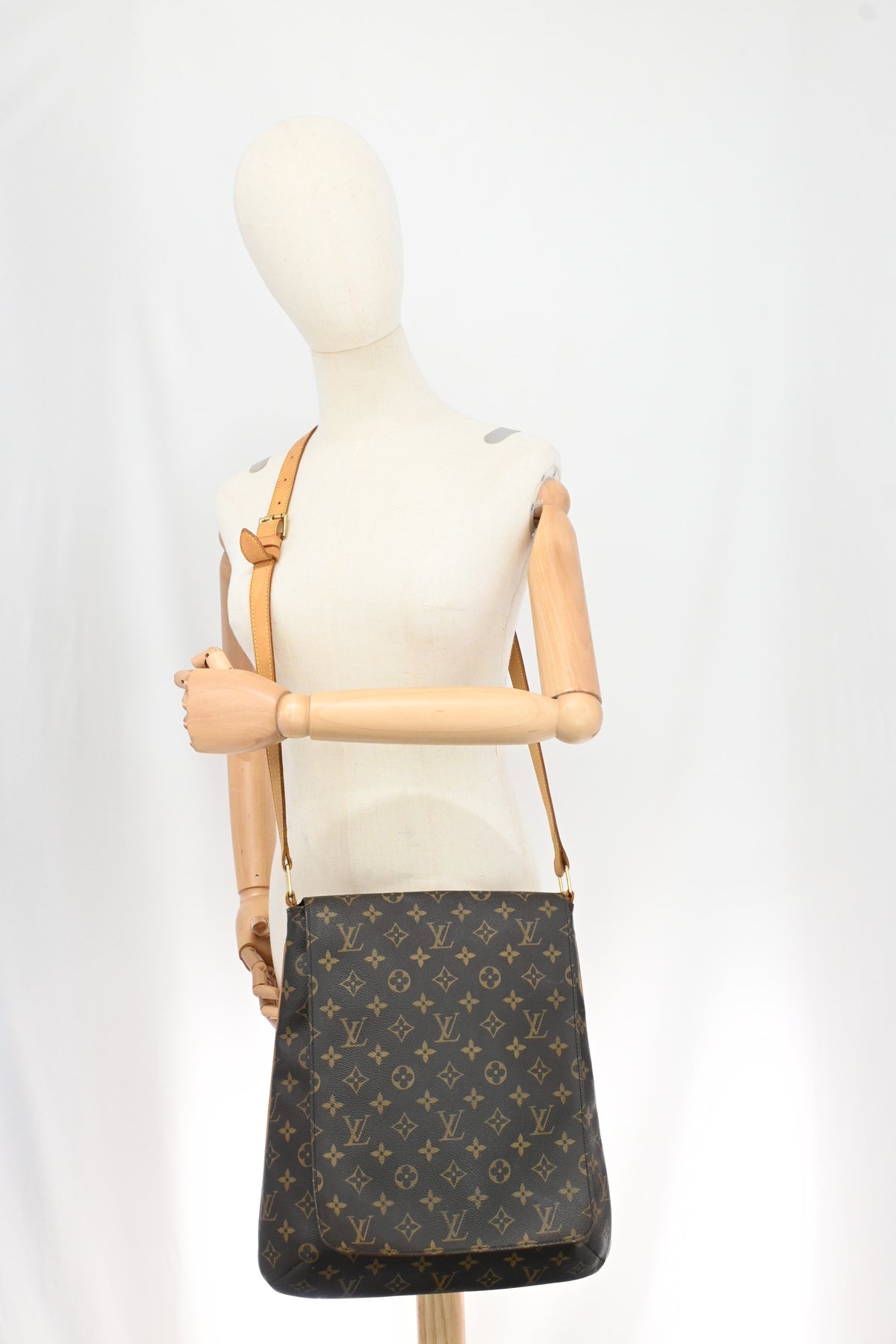 Louis Vuitton Musette Salsa GM in Monogram Canvas