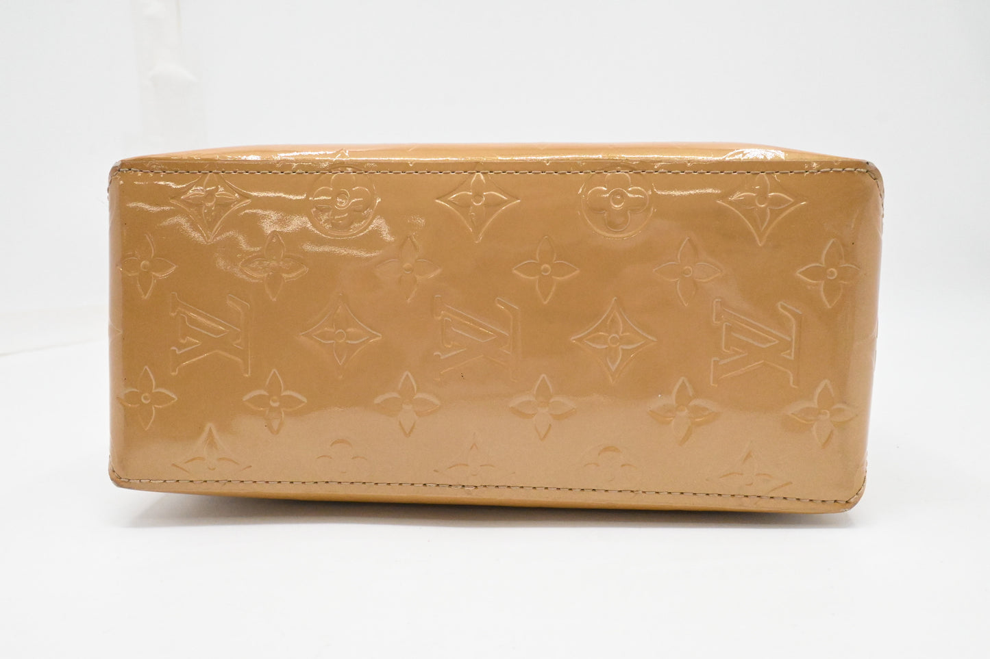 Louis Vuitton Reade PM in Dark Beige Vernis