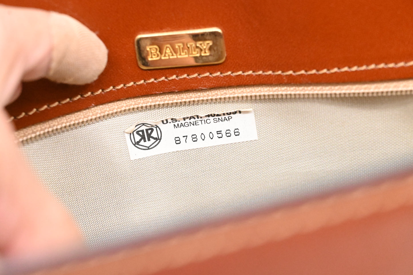 Bally Chain Shoulder Bag in Brown Leather