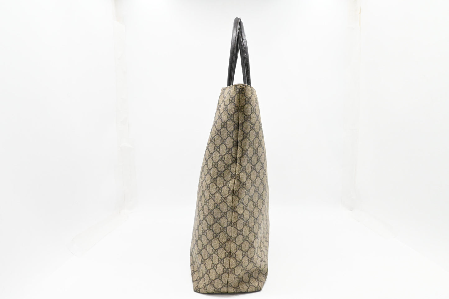 Gucci Tote Bag in GG Supreme Canvas