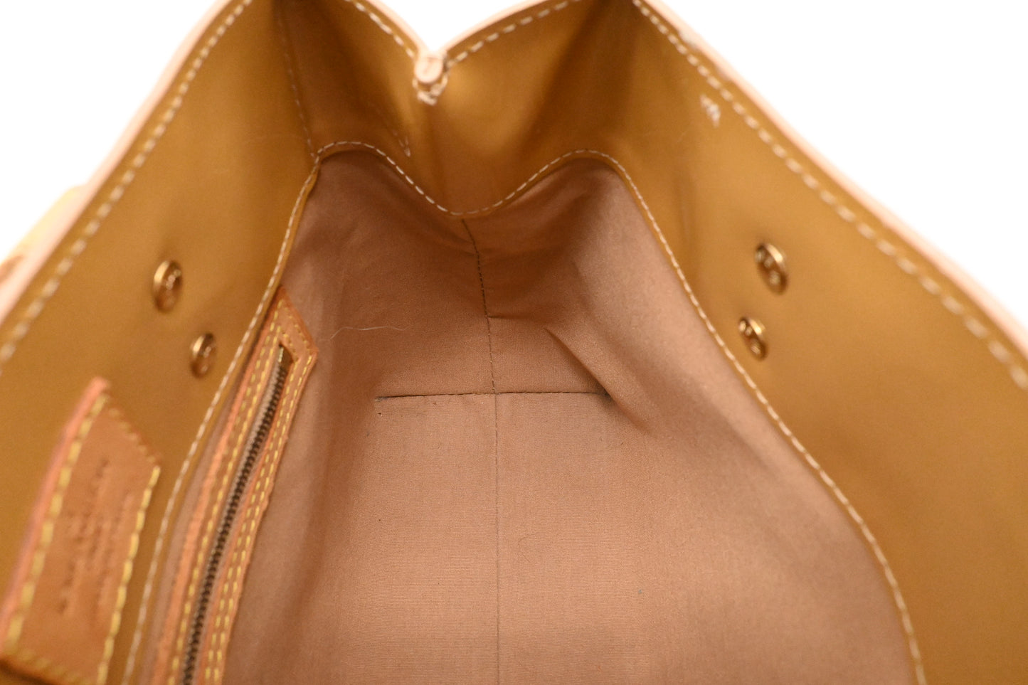 Louis Vuitton Reade PM in Dark Beige Vernis