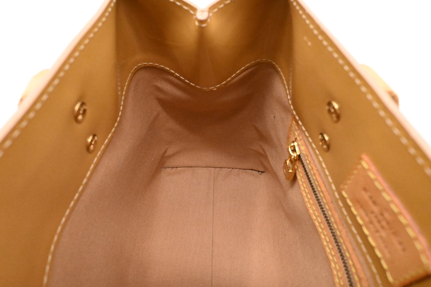 Louis Vuitton Reade PM in Dark Beige Vernis